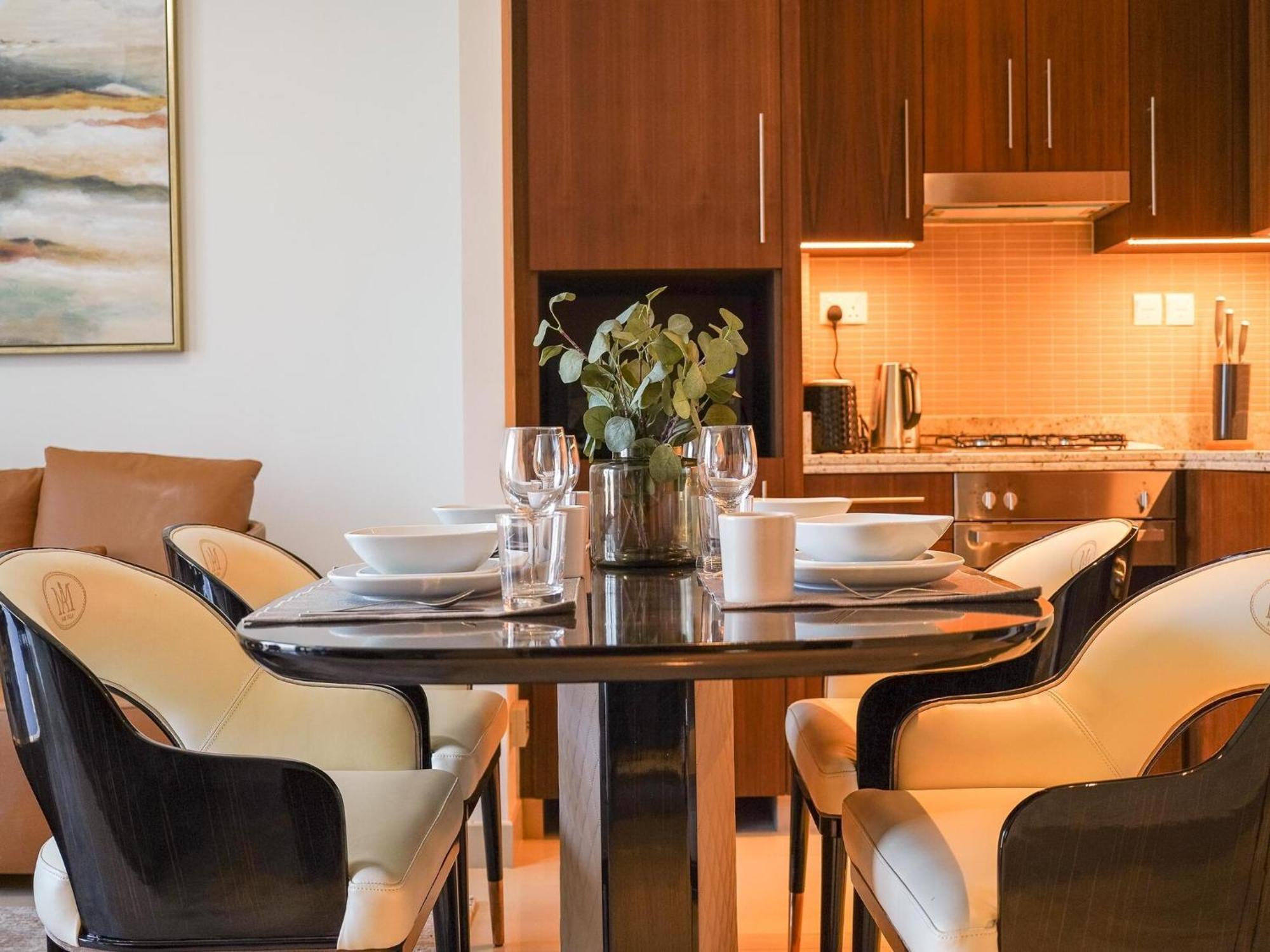 Luxurious Stylish Apartments Across Dubai Mall Burj Khalifa City Views 外观 照片