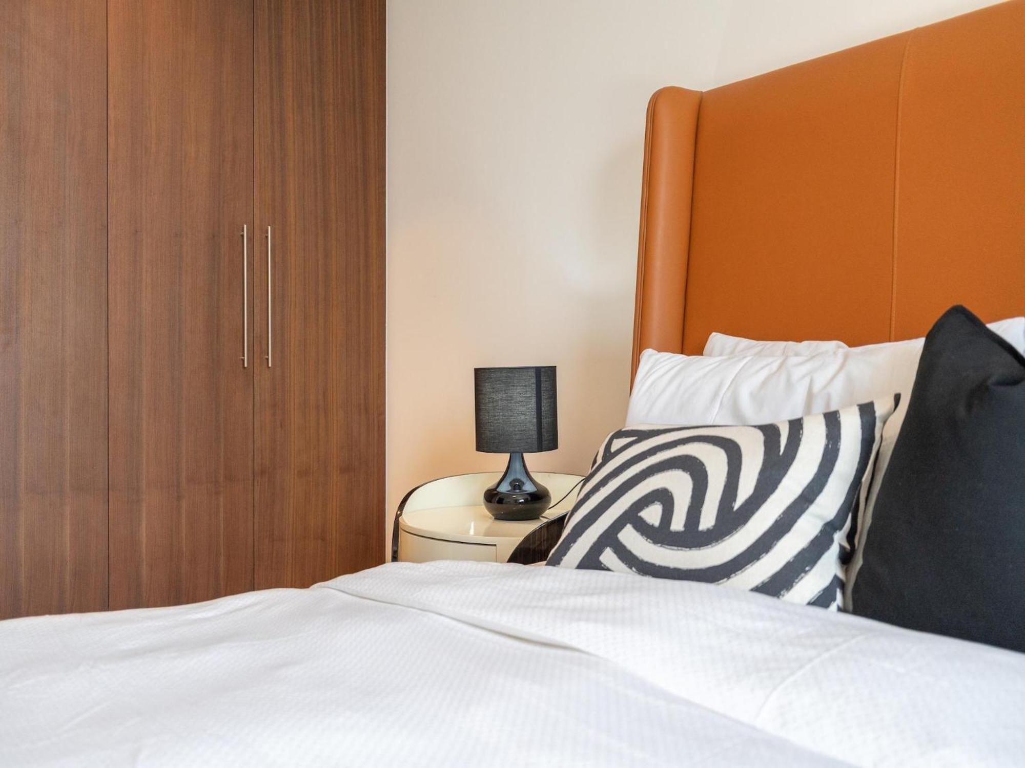 Luxurious Stylish Apartments Across Dubai Mall Burj Khalifa City Views 外观 照片