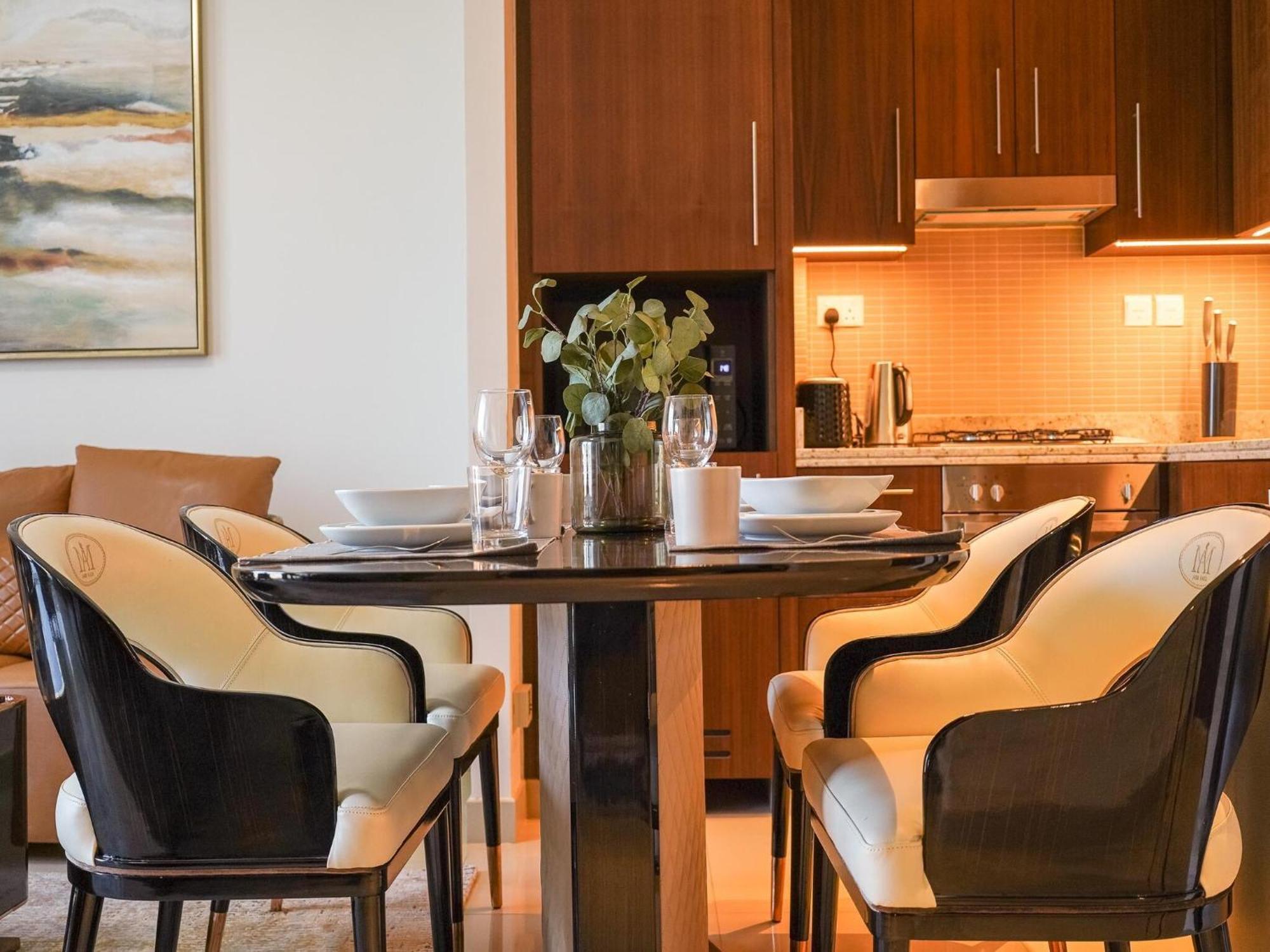 Luxurious Stylish Apartments Across Dubai Mall Burj Khalifa City Views 外观 照片